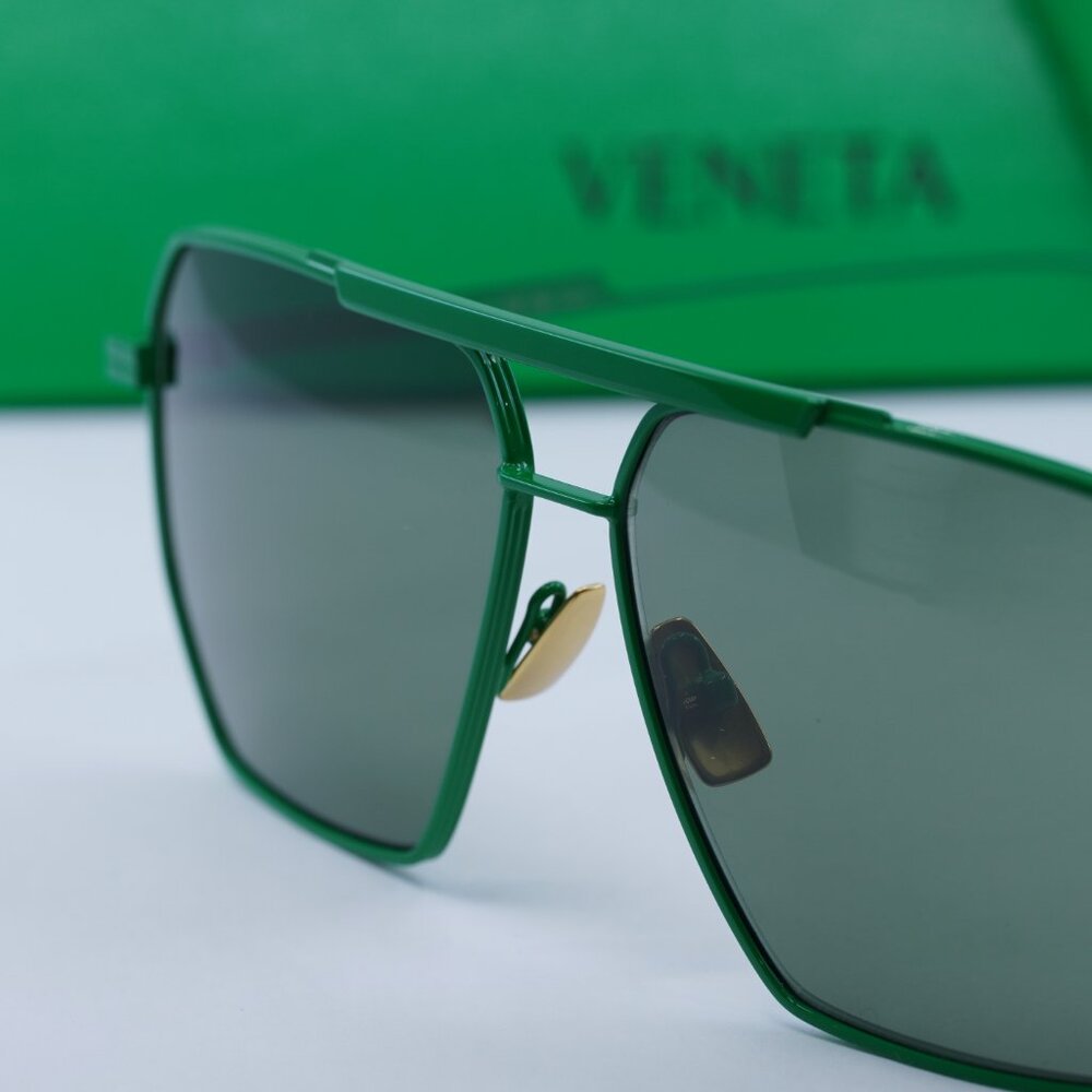 Bottega Veneta BV1012S 006 Aviator Sunglasses - Green - Picture 14 of 15